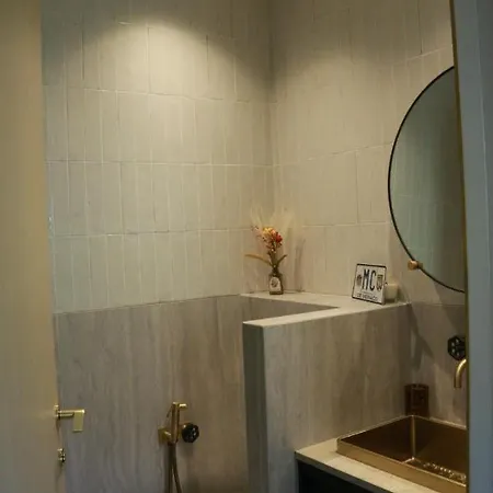 Bateau-hôtel Chambre Deluxe, dans une péniche